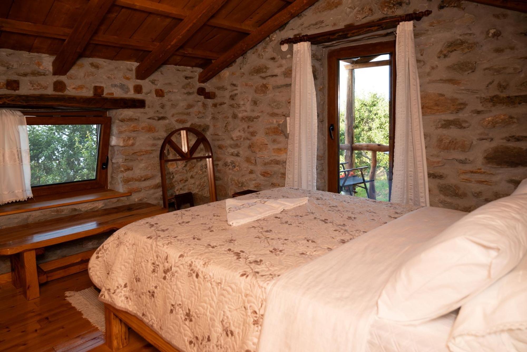 Aristoteli'S Stone House Makrirrákhi Zewnętrze zdjęcie